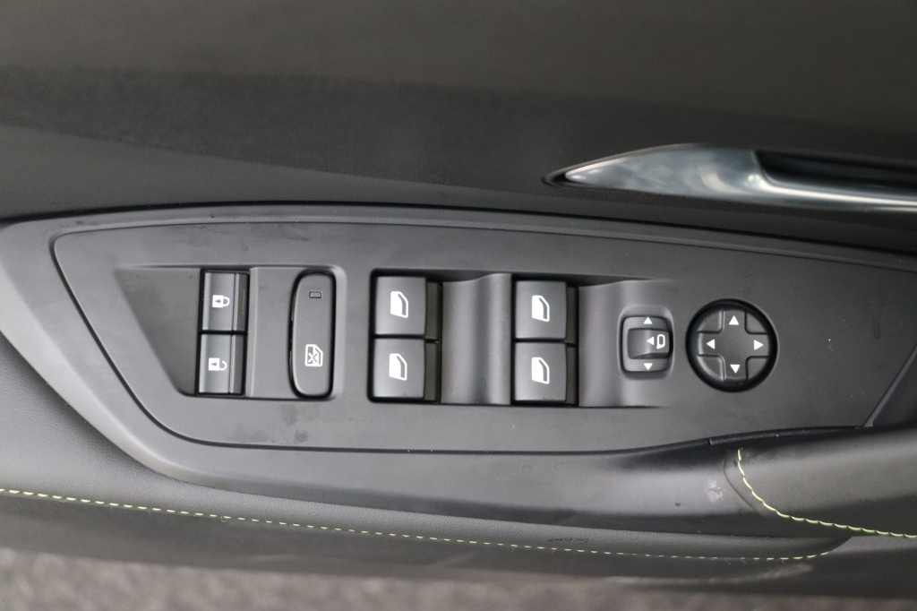 PEUGEOT 408 GT Electric 214 hp Auto    - ref: 7-51016 - Photo 14