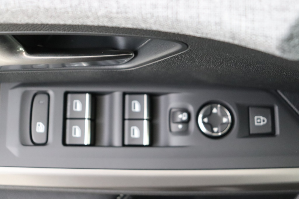 PEUGEOT 5008 GT Hybrid 145 hp e-DSC6 - ref: 7-51250 - Photo 14