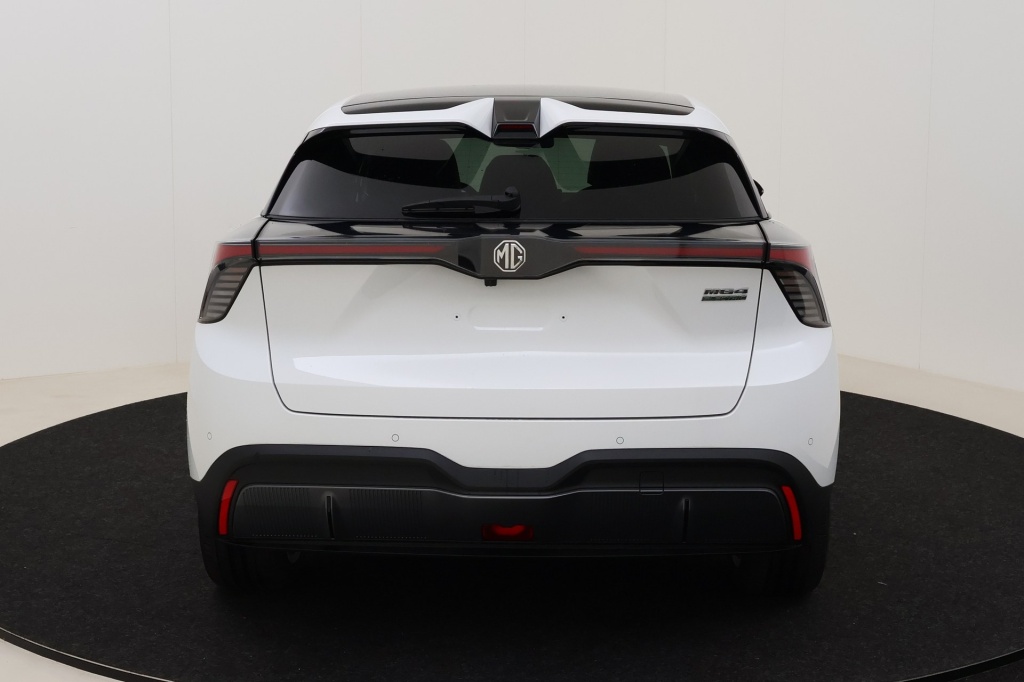 MG MG4 Trophy Extended Range EV 77 kWh 6AT RWD - ref: 7-51877 - Photo 7