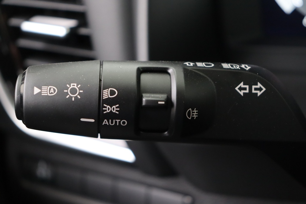 NISSAN X-Trail Acenta + Comfort Pack 7pl 1.5 VC-T Mild Hybrid 163 hp CVT  - ref: 7-52013 - Photo 19