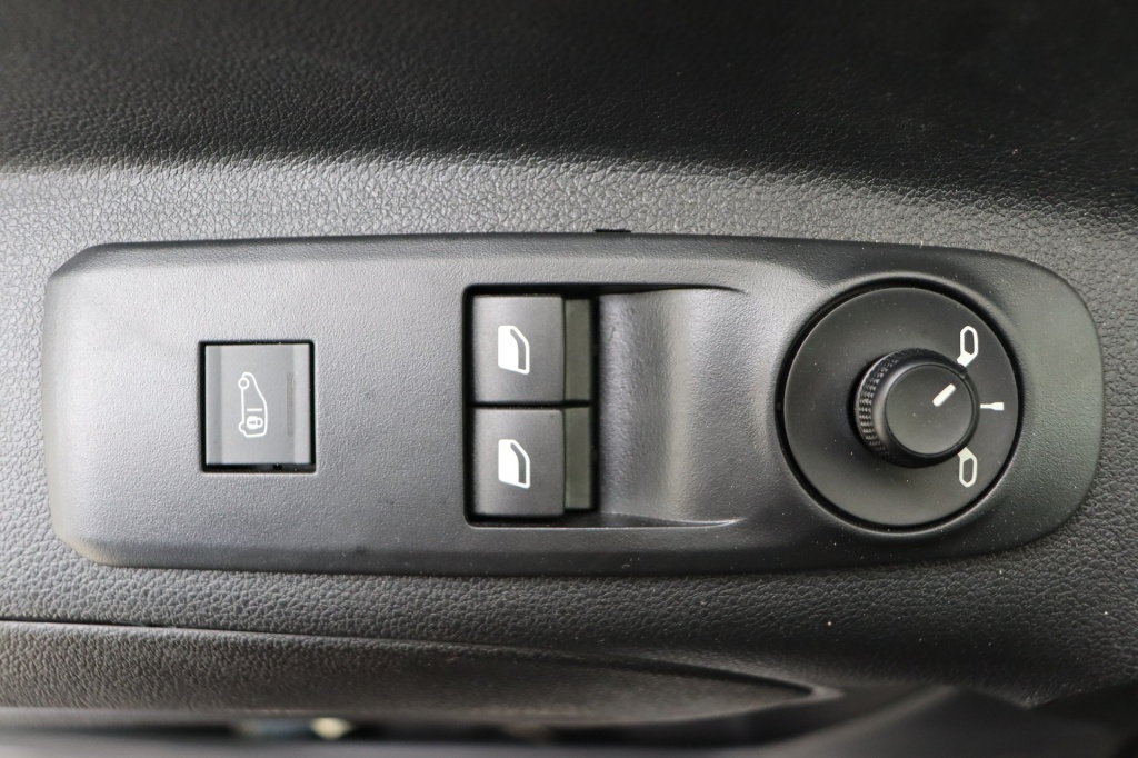 CITROEN Berlingo Maat M 50 kWh 136 hp - ref: 7-52146 - Photo 16