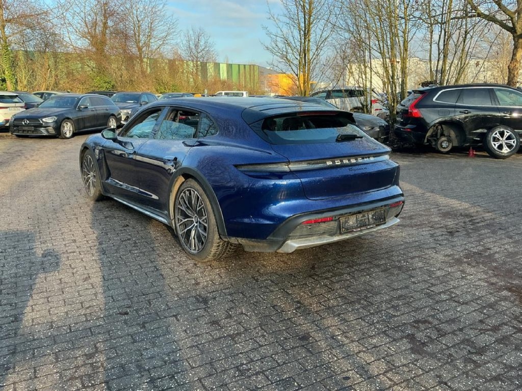 PORSCHE Taycan Cross Turismo Taycan Cross Turismo 4 Taycan Cross Turismo 4 - ref: 7-52499 - Photo 4