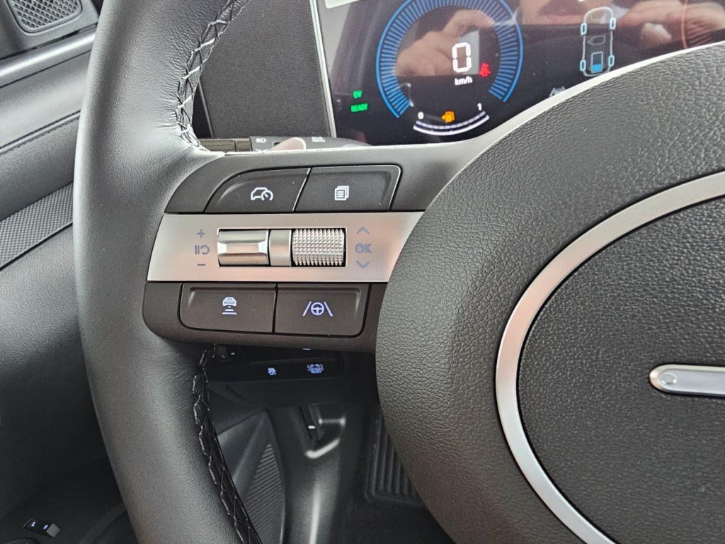 HYUNDAI Tucson E-Motion 1.6L T-GDi 2WD Hybrid (HEV) - ref: 7-52685 - Photo 16