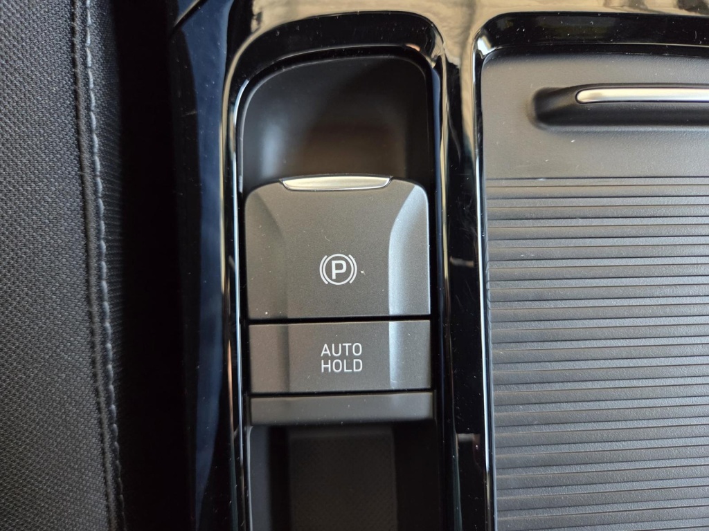 HYUNDAI i30 N-Line 1.5L T-GDI Mild Hybrid (mHEV) DCT - ref: 7-52787 - Photo 18