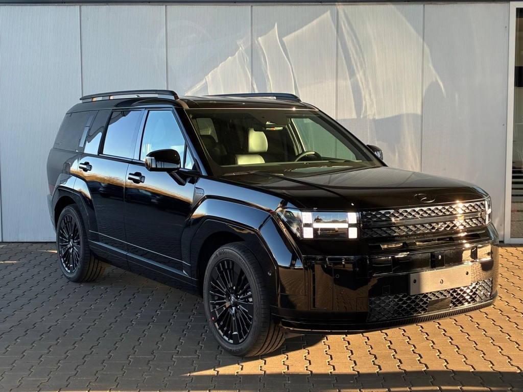 HYUNDAI Santa Fe Black Line 1.6L Plug-in Hybrid (PHEV) 4WD - ref: 7-52801 - Photo 4