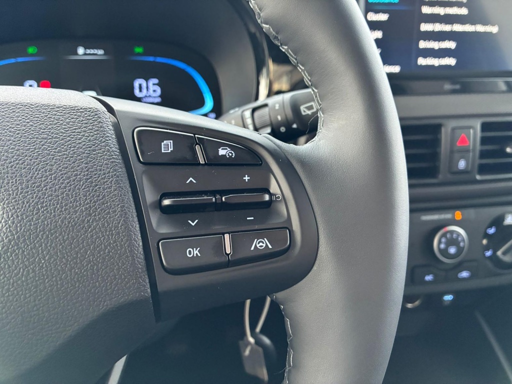 HYUNDAI i10 Advance 1.2 GDI - ref: 7-52806 - Photo 19