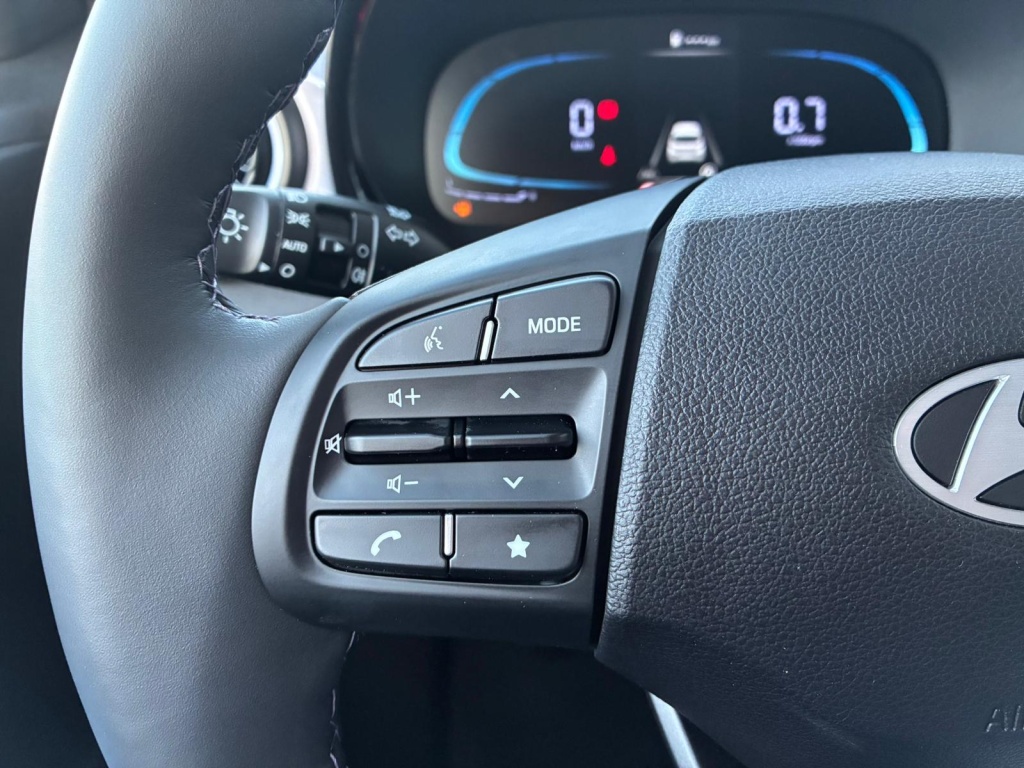 HYUNDAI i10 Advance 1.2L GDI - ref: 7-52827 - Photo 16