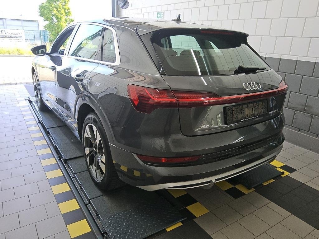 AUDI E-Tron S-Line 50 - ref: 7-52837 - Photo 3