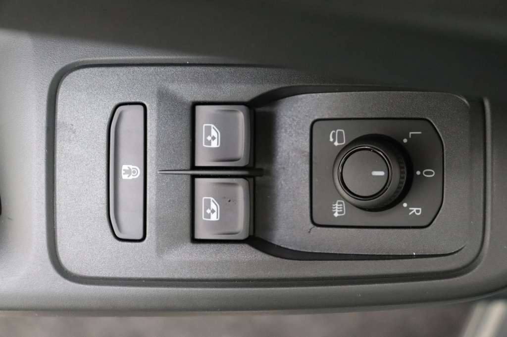 VOLKSWAGEN Caddy Maxi Style 5pl eHybrid 115 hp DSG 6 - ref: 7-52928 - Photo 17