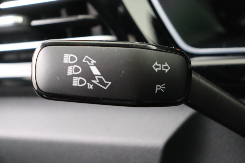 VOLKSWAGEN Caddy Maxi Style 5pl eHybrid 115 hp DSG 6 - ref: 7-52928 - Photo 18