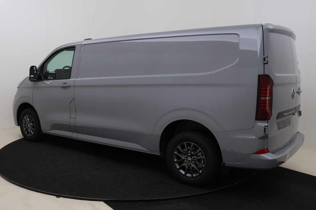 VOLKSWAGEN Transporter T7 Fourgon 3500 mm 2.0 TDI 150 hp Aut.8 - ref: 7-53076 - Photo 8