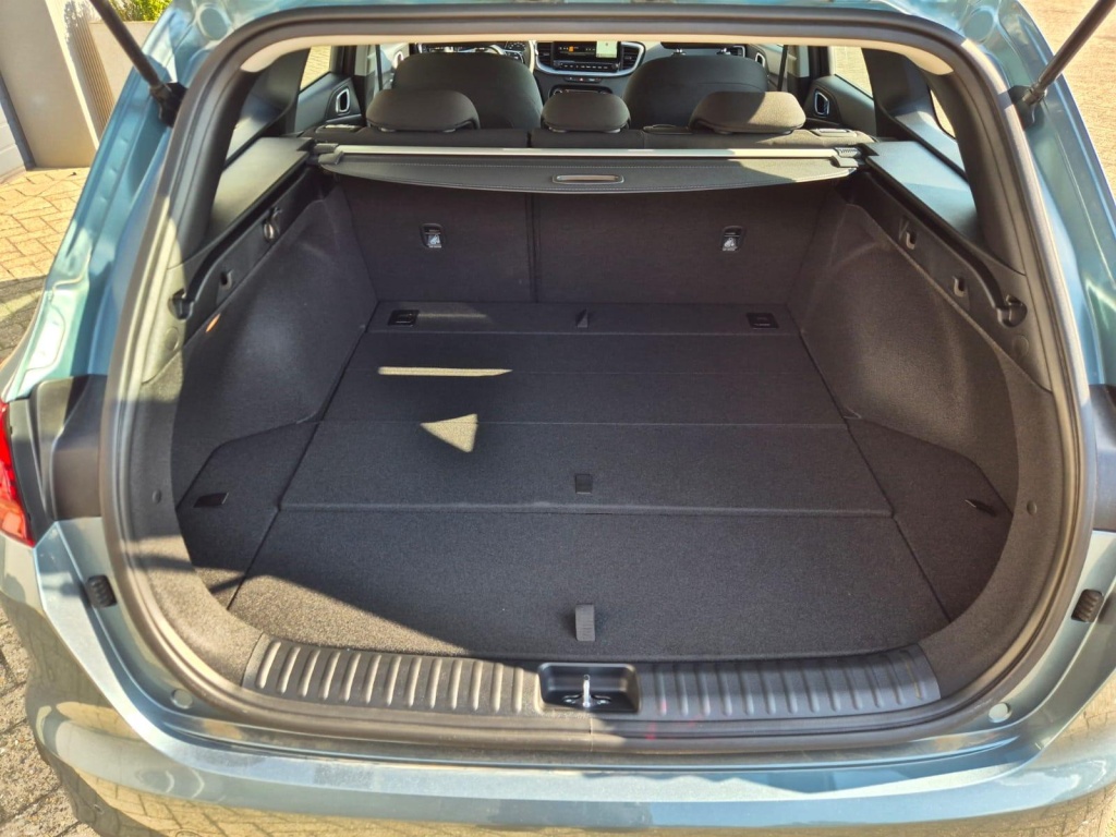 KIA Ceed SW Vision 1.5 Gasoline 140hp - ref: 7-53101 - Photo 9