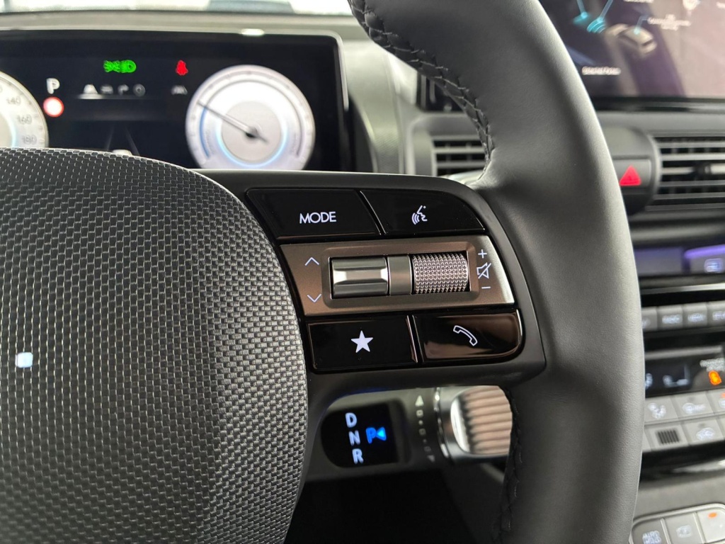 HYUNDAI Inster Evolve Sky + Winterpaket Electric 49 kWh - ref: 7-53102 - Photo 17