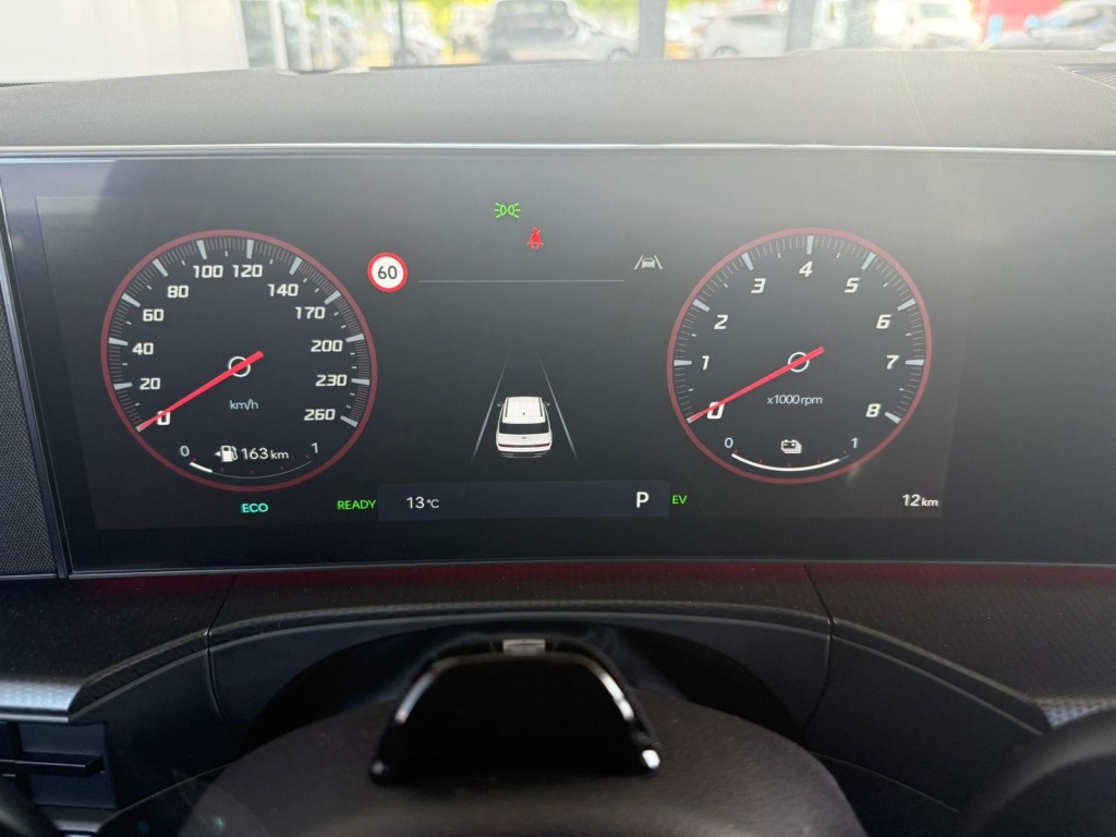 HYUNDAI Santa Fe Calligraphy 1.6L T-GDI Plug-in Hybrid (PHEV) 4WD - ref: 7-53134 - Photo 12