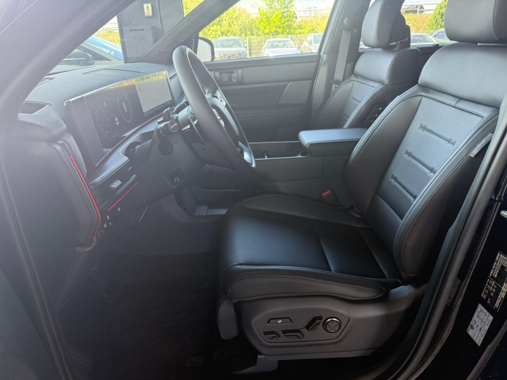 HYUNDAI Santa Fe Calligraphy 1.6L T-GDI Plug-in Hybrid (PHEV) 4WD - ref: 7-53134 - Photo 5