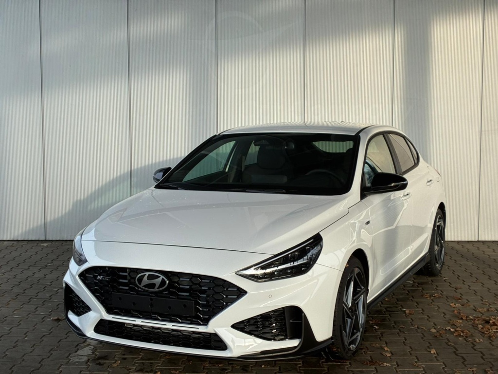 HYUNDAI i30 N-Line 1.5L T-GDI mild-hybrid (mHEV) - ref: 7-53188 - Photo 1
