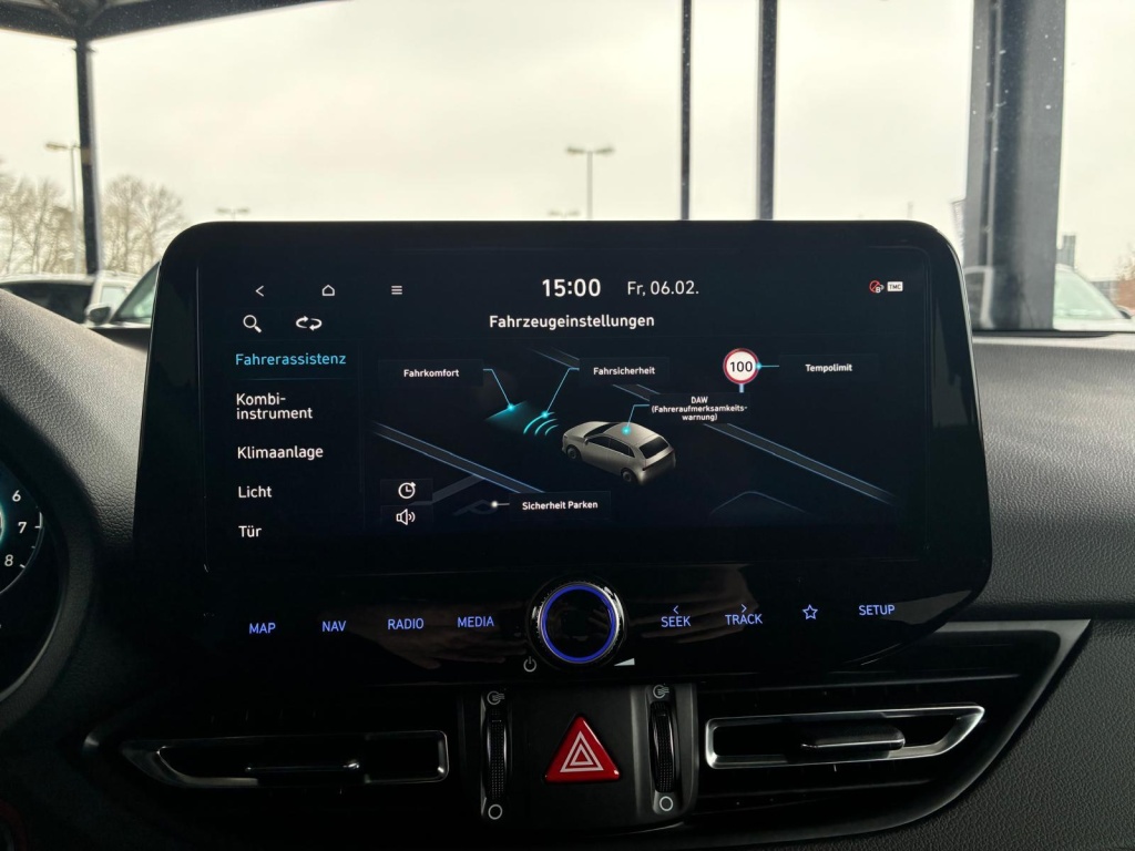 HYUNDAI i30 N-Line 1.5L T-GDI mild-hybrid (mHEV) - ref: 7-53188 - Photo 13