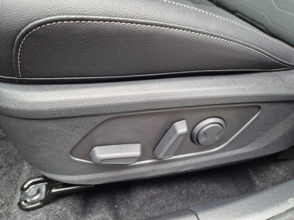 KIA Sportage 1.6 Gasoline 150hp - ref: 7-53572 - Photo 14