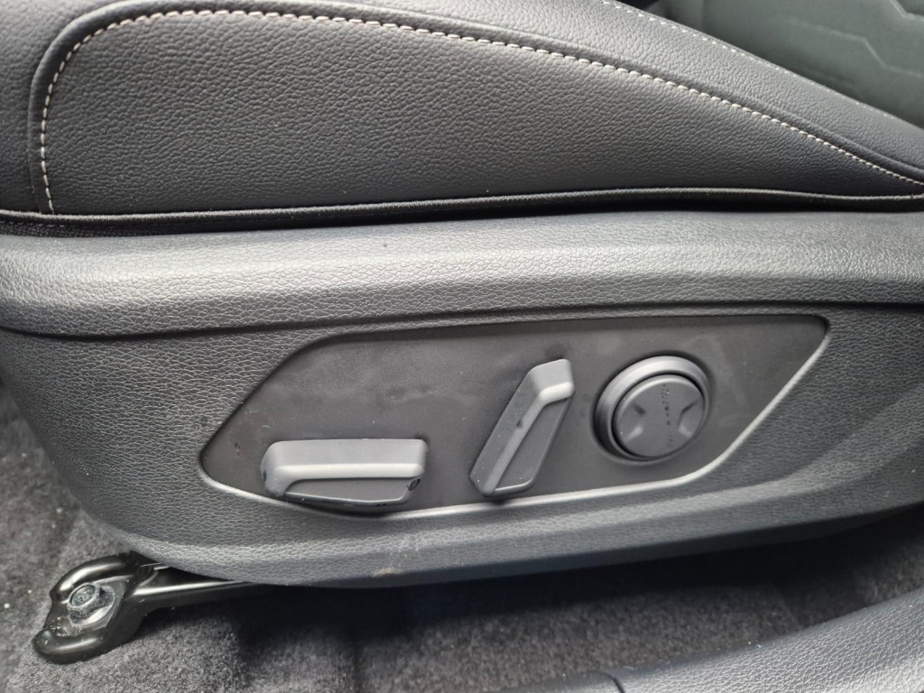 KIA Sportage 1.6 Gasoline 150hp - ref: 7-53584 - Photo 14