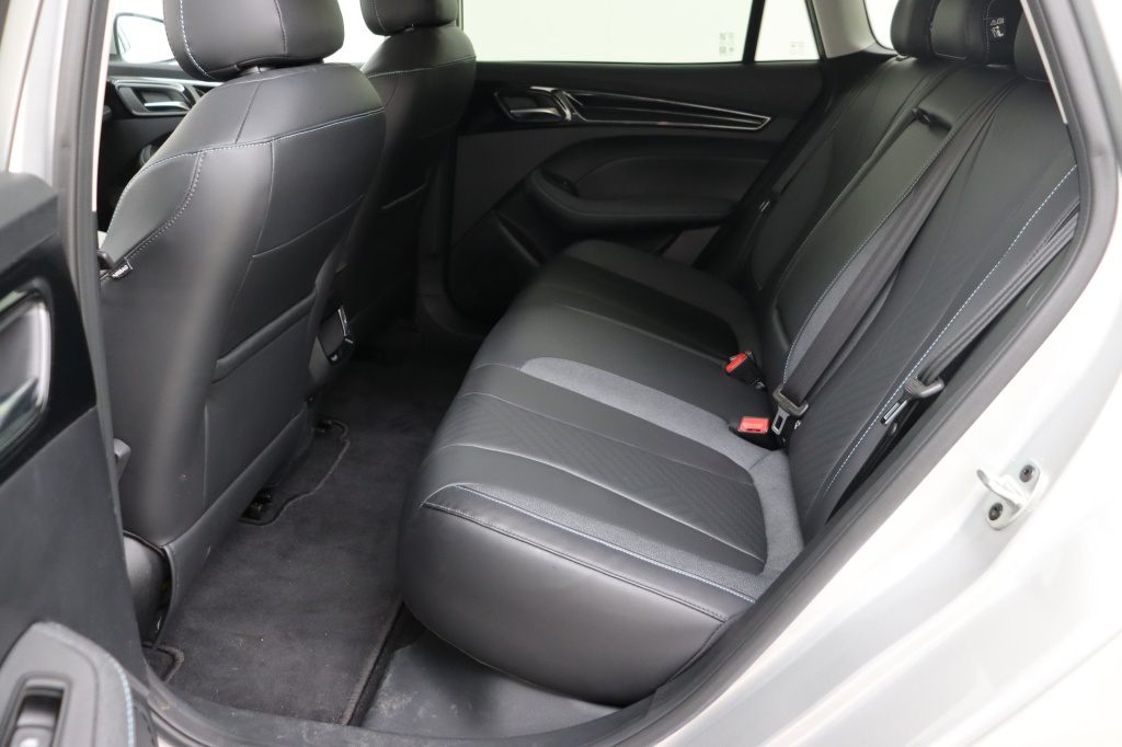 MG MG5 Luxury 61 kWh FWD - ref: 7-54231 - Photo 16