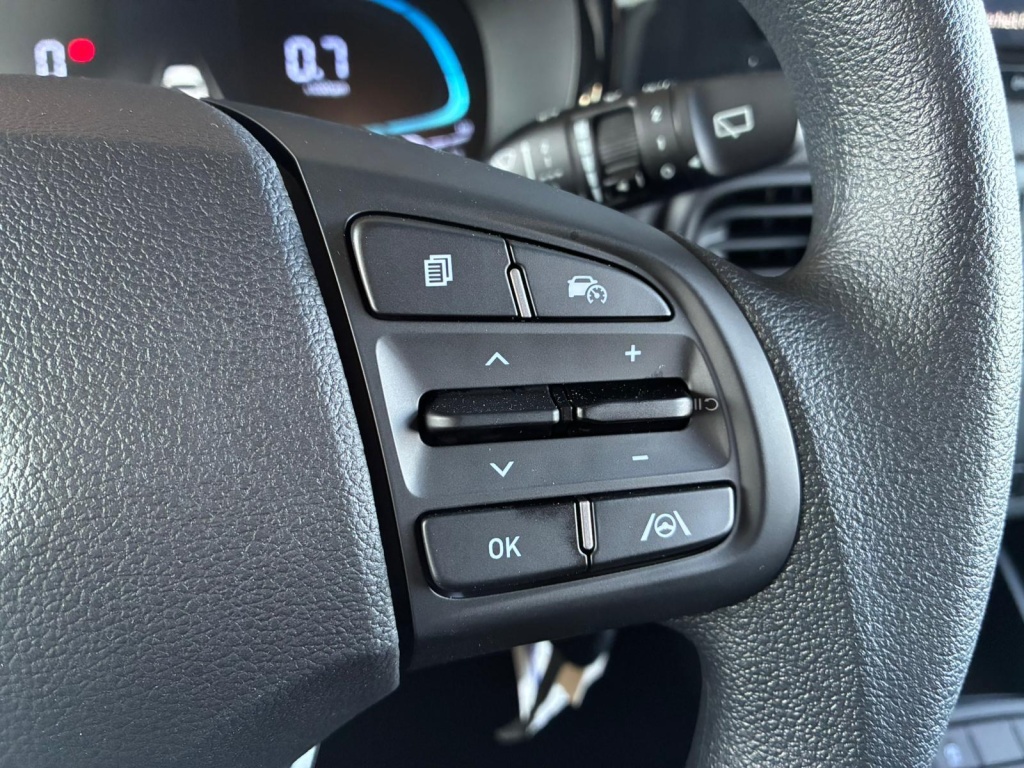 HYUNDAI i10 Comfort 1.0L 62 PS (46 kW) Manual (5MT) - ref: 7-54269 - Photo 17