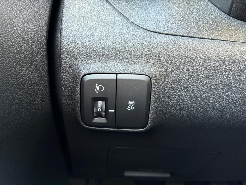 HYUNDAI i10 Comfort 1.0L 62 PS (46 kW) Manual (5MT) - ref: 7-54269 - Photo 20