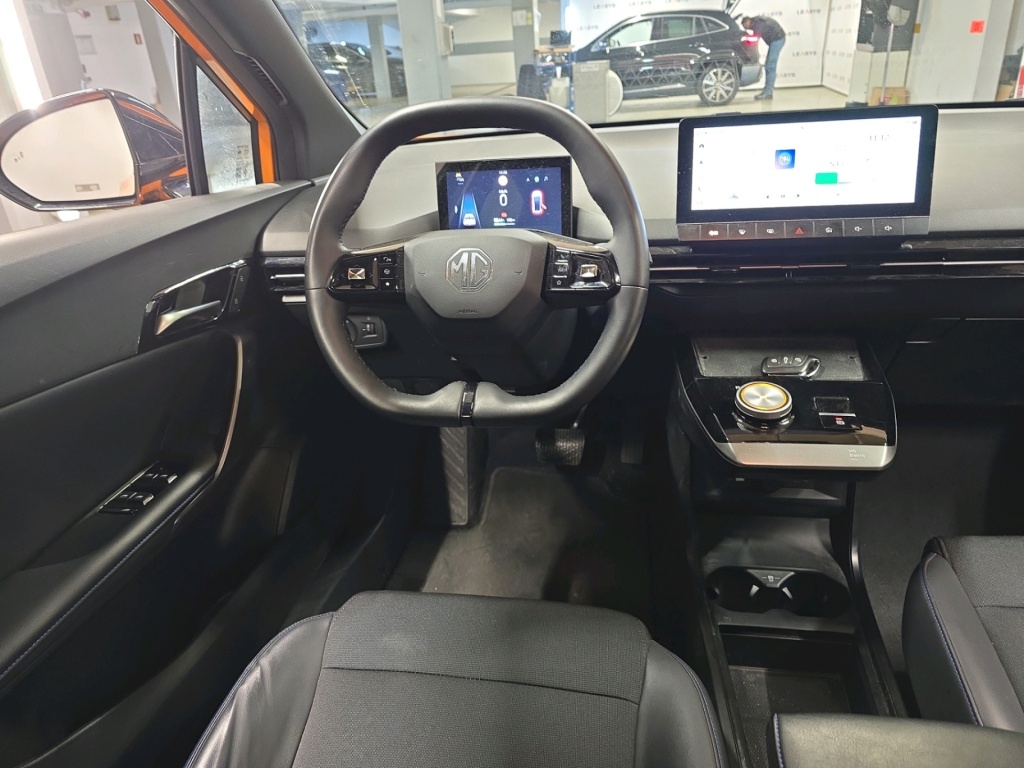 MG MG4 Luxury 64 kWh 204 hp - ref: 7-54572 - Photo 4