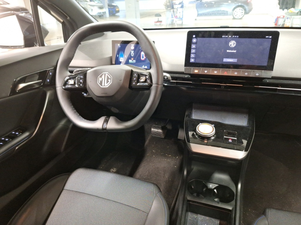 MG MG4 Luxury 64 kWh 204 hp - ref: 7-54575 - Photo 4