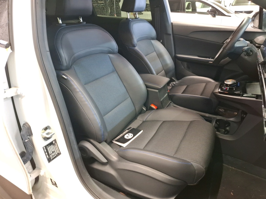 MG MG4 Luxury 64 kWh 204 hp - ref: 7-54577 - Photo 6