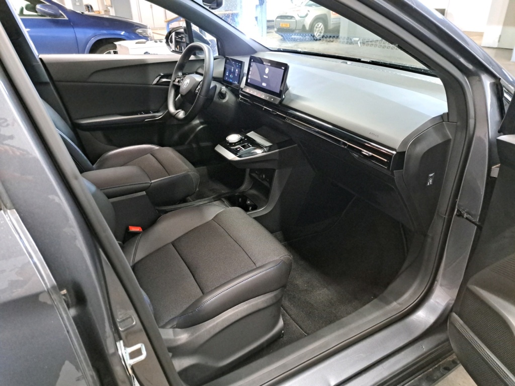 MG MG4 Luxury 64 kWh 204 hp - ref: 7-54581 - Photo 5