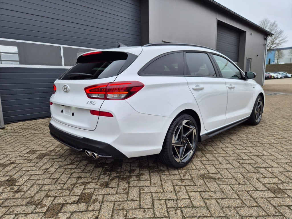 HYUNDAI i30 N-Line 1.6 Gasoline 150hp - ref: 7-54613 - Photo 5