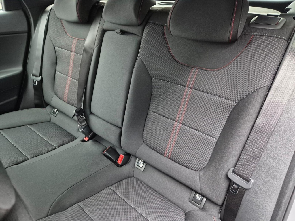 HYUNDAI i30 N-Line 1.6 Gasoline 150hp - ref: 7-54614 - Photo 12