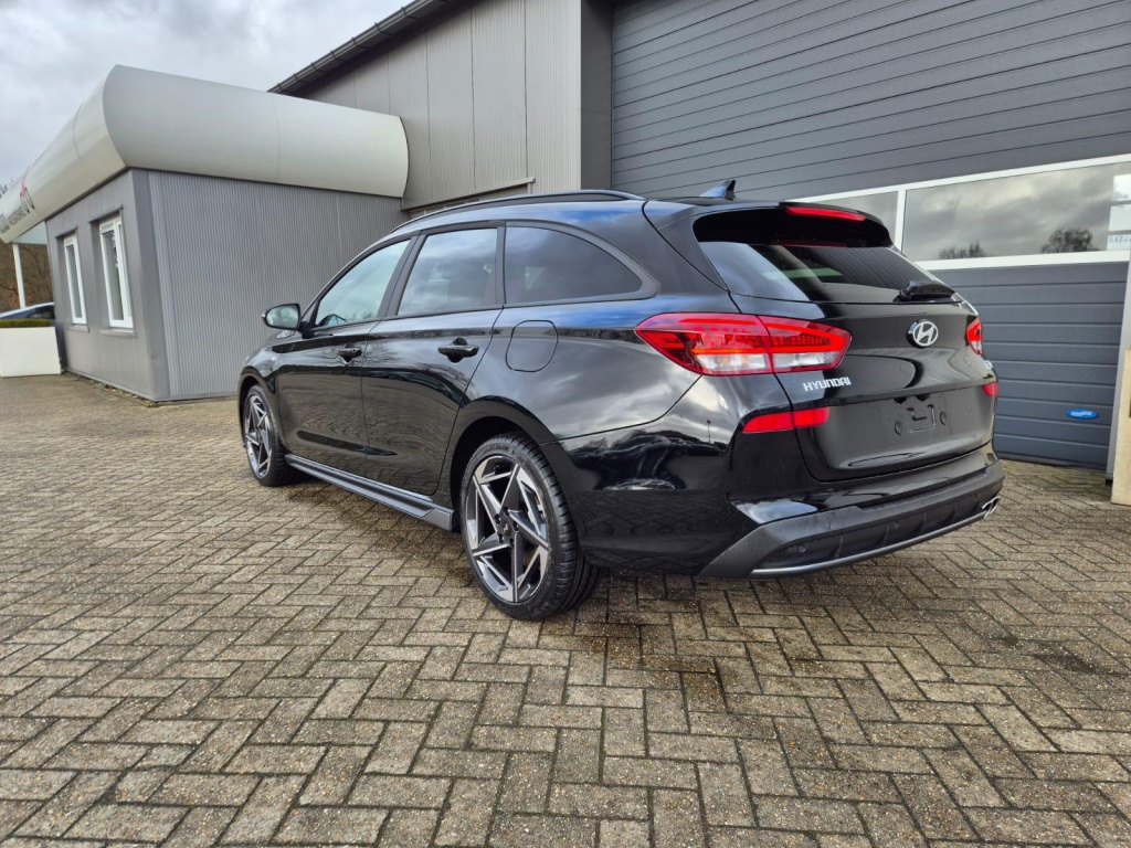 HYUNDAI i30 N-Line 1.6 Gasoline 150hp - ref: 7-54693 - Photo 3