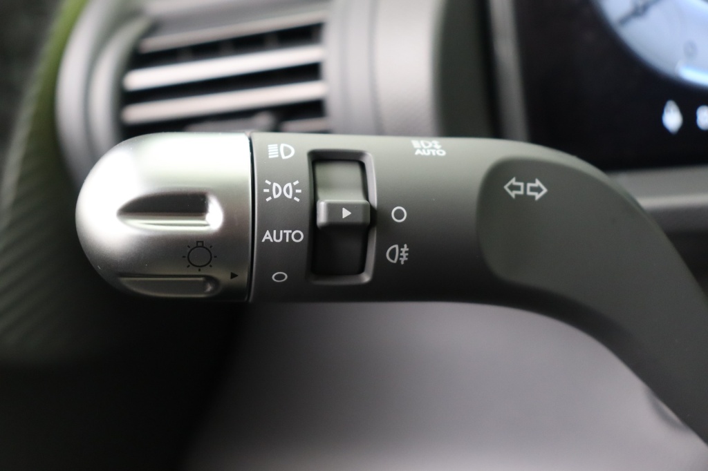 HYUNDAI Inster Cross Roof Rack 49kWh 115 - ref: 7-54785 - Photo 17