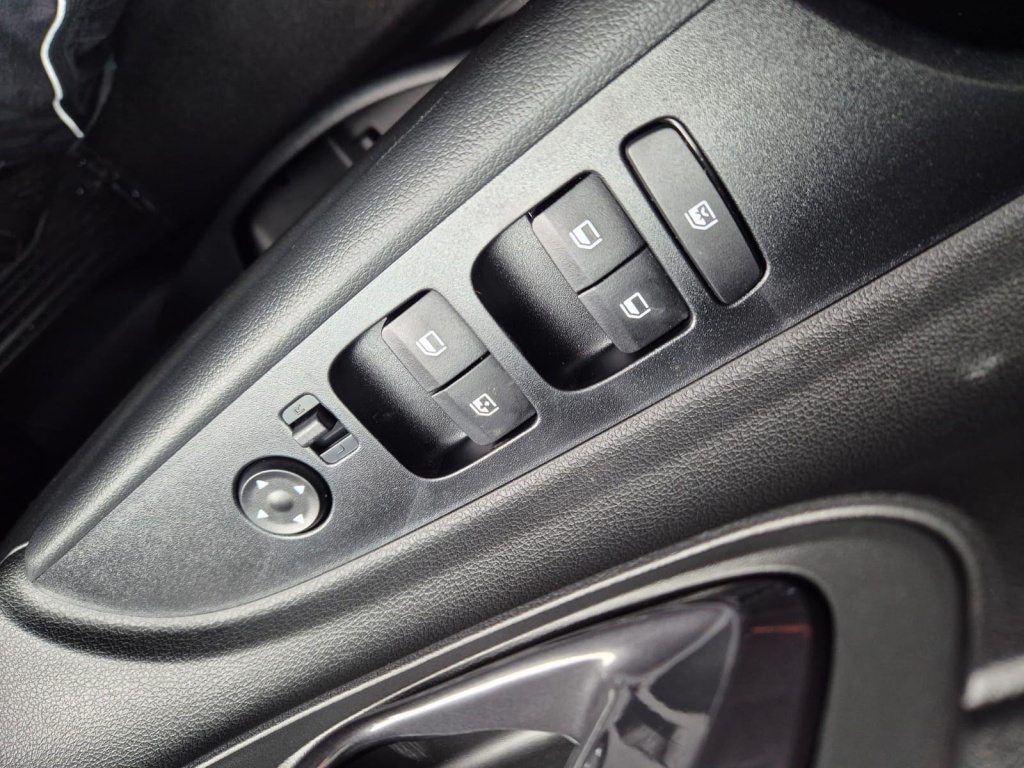 HYUNDAI i20 1.0 Gasoline 90hp - ref: 7-54866 - Photo 13