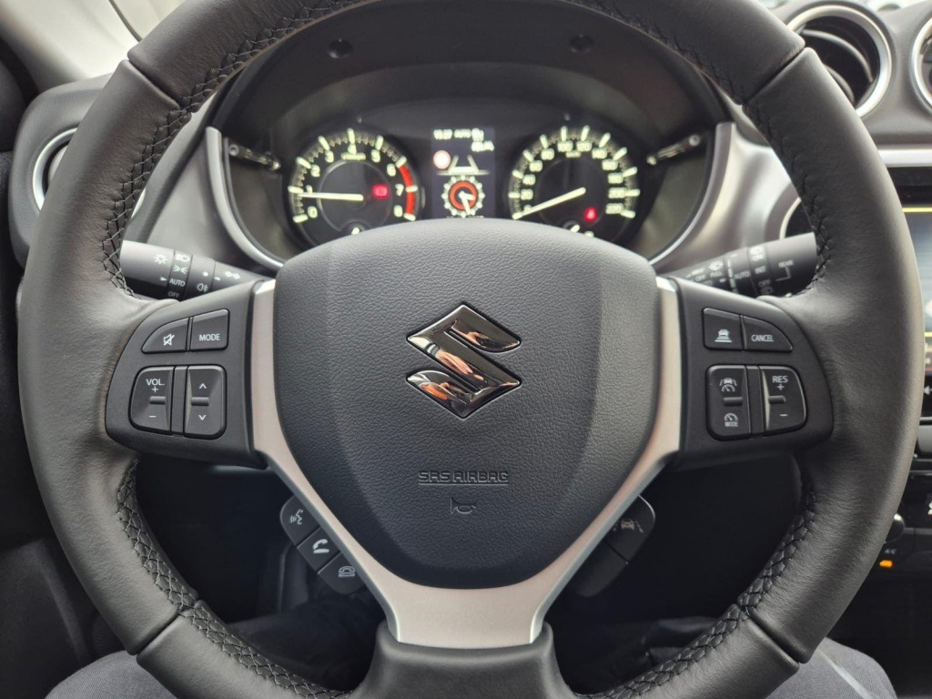 SUZUKI Vitara Comfort+ 1.4 Gasoline 110hp 4x4 - ref: 7-55171 - Photo 15