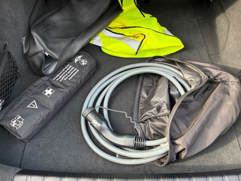 BMW I4 i4 - M50 Elektro 544hp - ref: 7-55265 - Photo 17