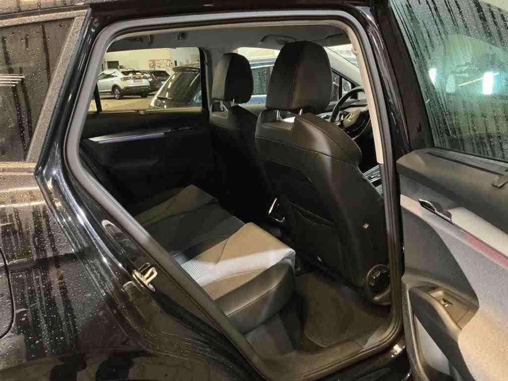 SKODA Enyaq Enyaq iV 60 Loft Elektro 180hp - ref: 7-55272 - Photo 15