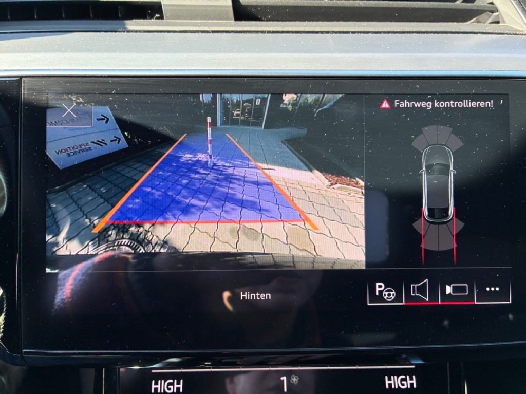 AUDI E-Tron S-Line e-tron 55 Quattro - ref: 7-55934 - Photo 12