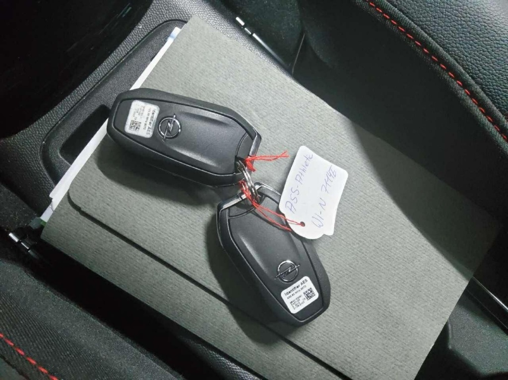 OPEL Corsa GS Elektro 136hp - ref: 7-55959 - Photo 7