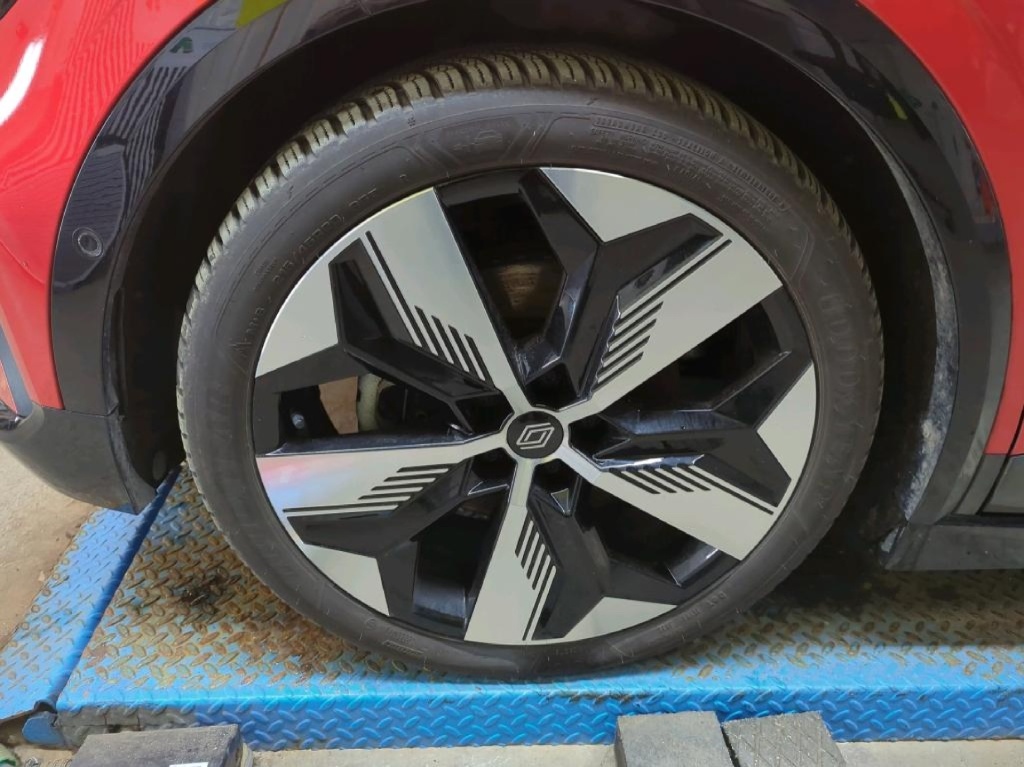 RENAULT Megane Techno EV60 - ref: 7-55964 - Photo 17