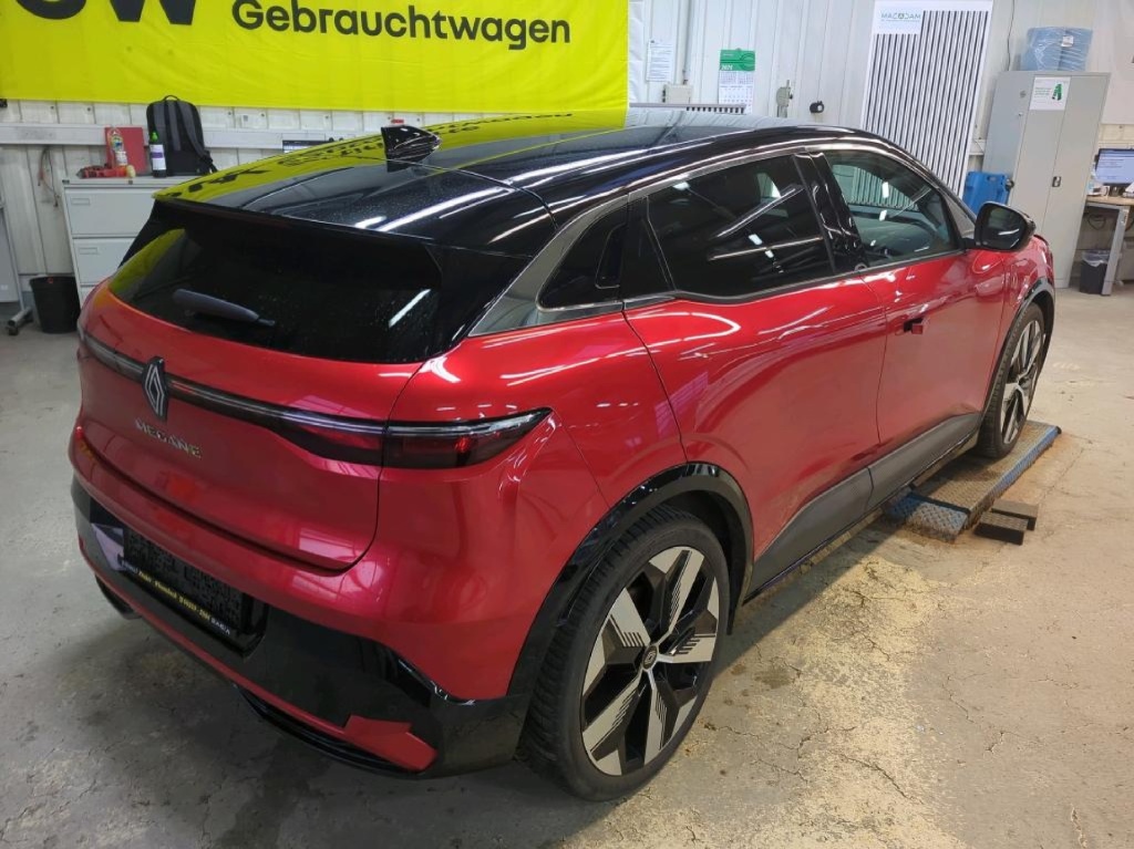 RENAULT Megane Techno EV60 - ref: 7-55964 - Photo 2