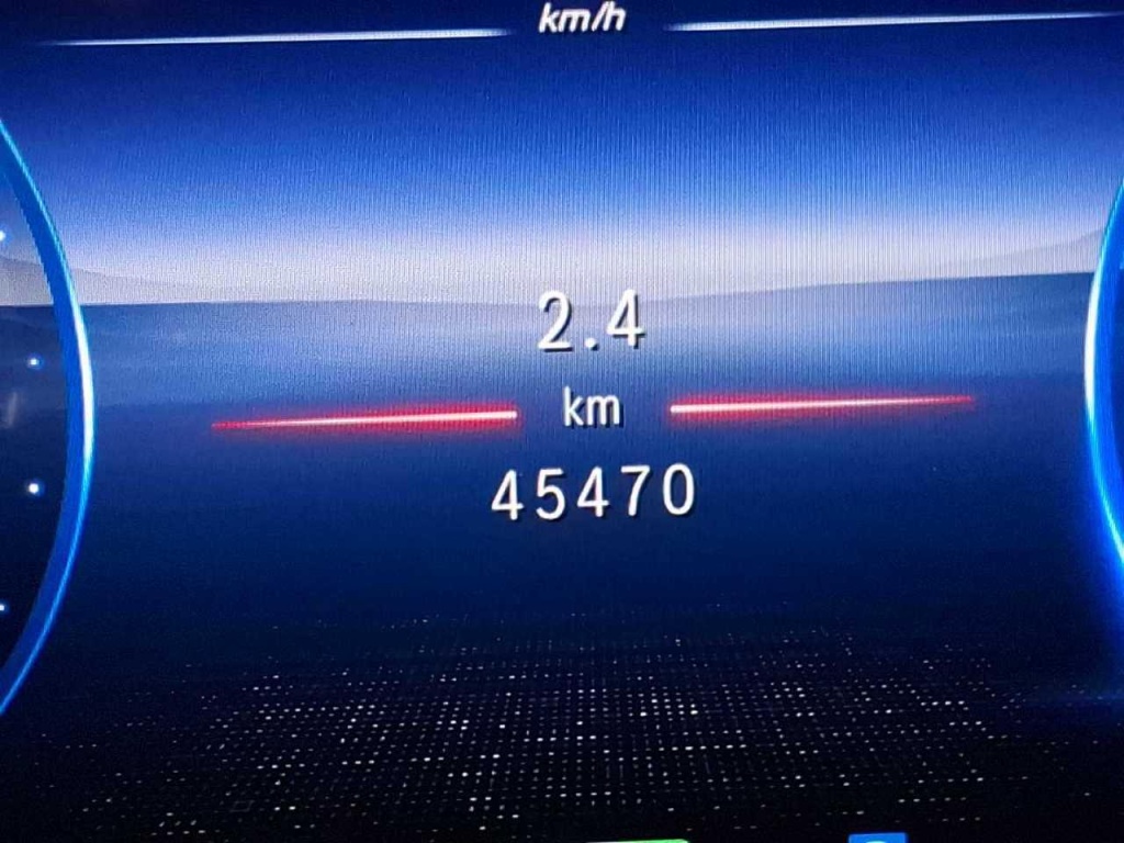 MERCEDES EQE AMG-Line 300 - ref: 7-55982 - Photo 11