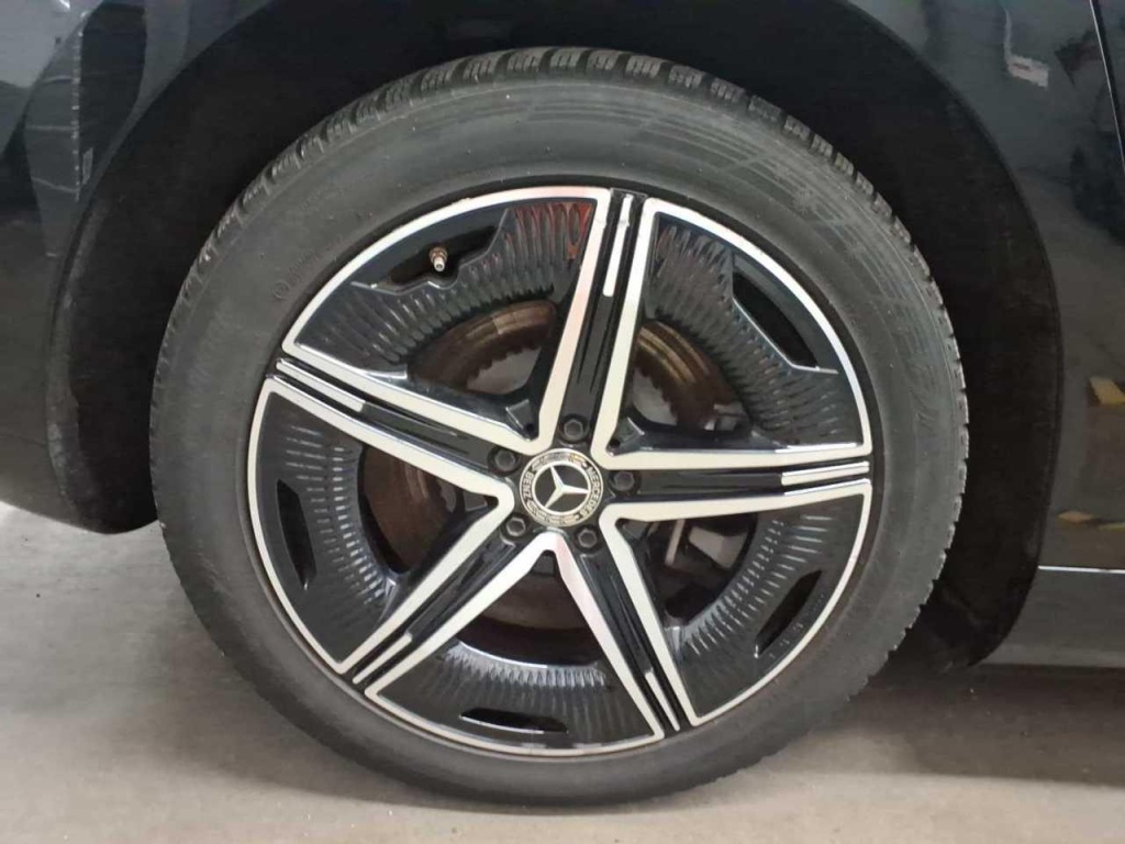 MERCEDES EQE AMG-Line 300 - ref: 7-55982 - Photo 14