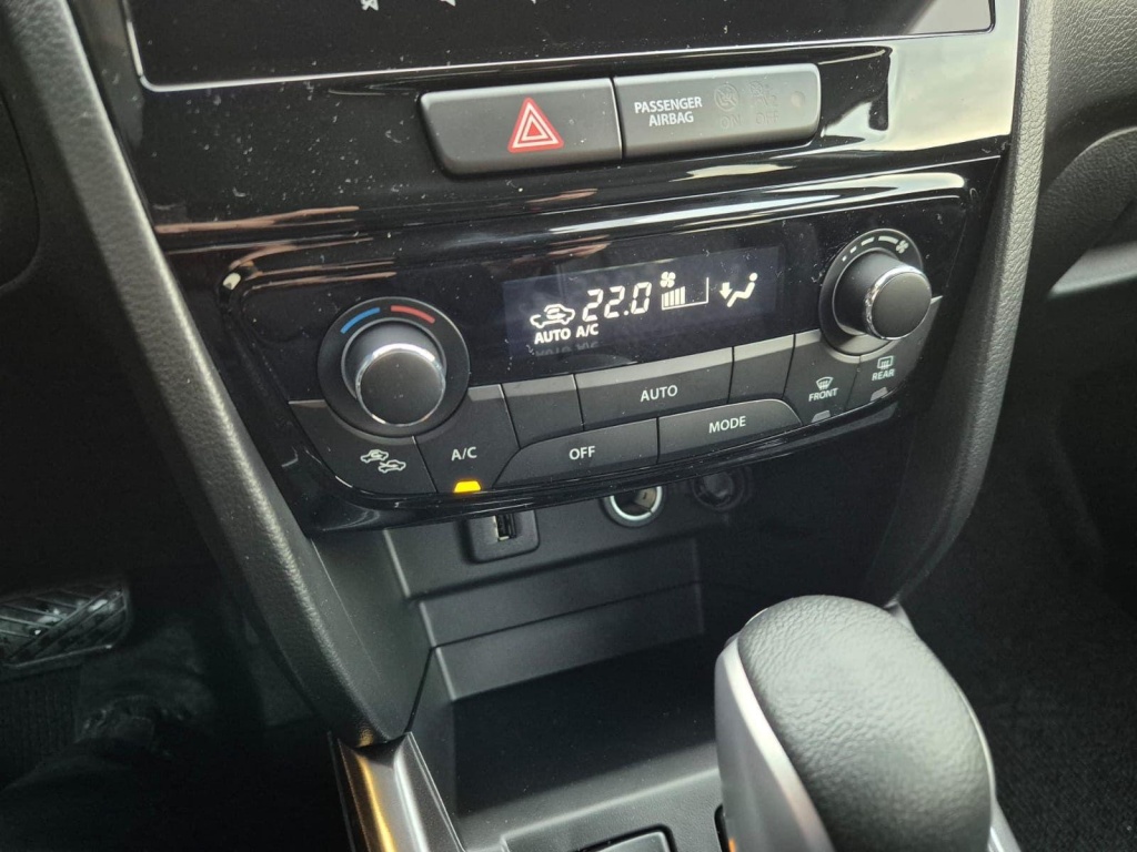 SUZUKI Vitara Comfort+ 1.4 Gasoline 110hp 4x4 - ref: 7-56035 - Photo 17