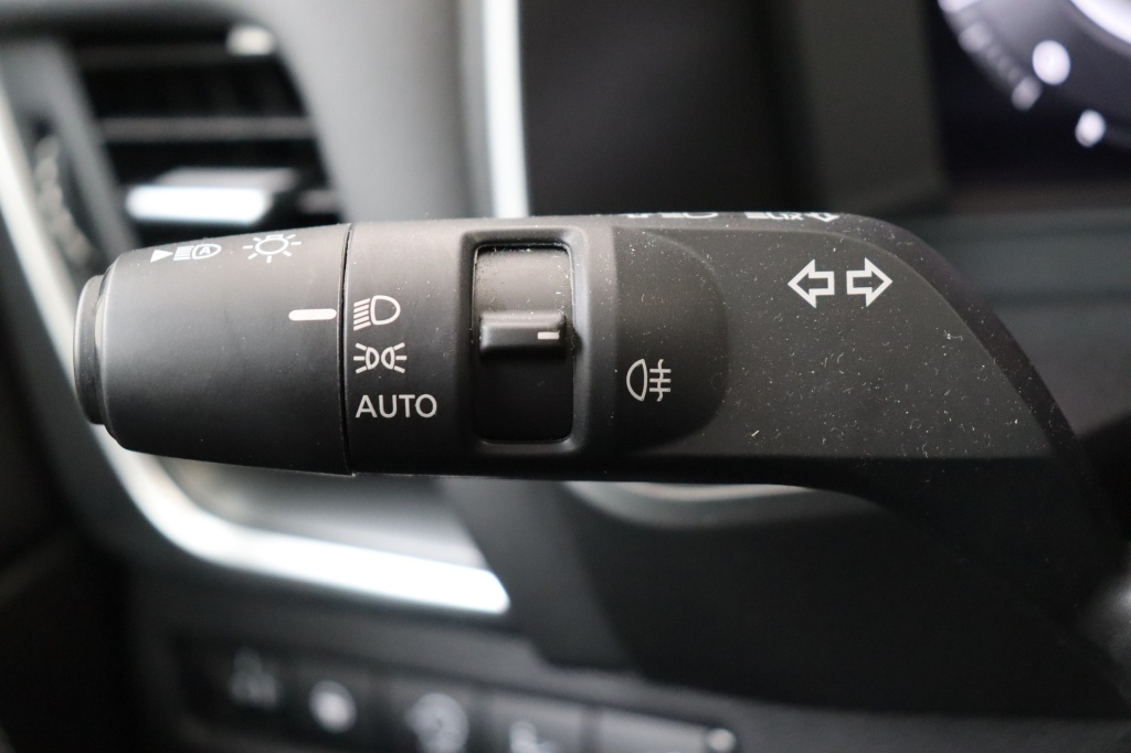 NISSAN Qashqai N-Connecta Winter Comfort + PANO + 2 Tone 1.3 DIG-T MHEV 158 hp Xtronic 2WD - ref: 7-56068 - Photo 20