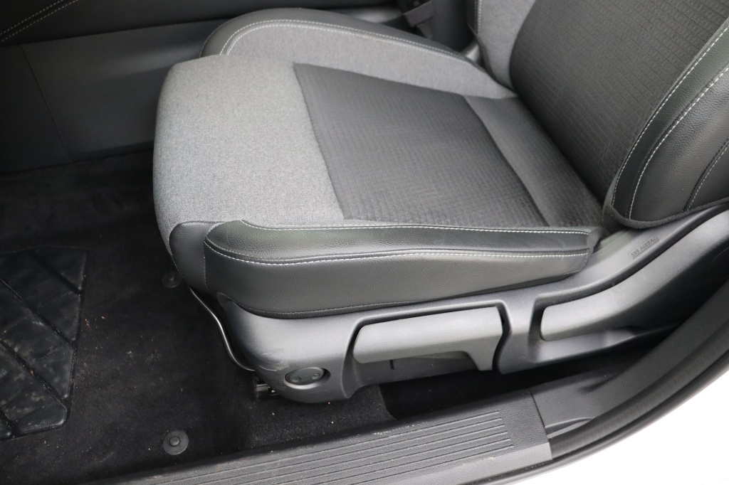 NISSAN Qashqai N-Connecta Winter Comfort + PANO + 2 Tone 1.3 DIG-T MHEV 158 hp Xtronic 2WD - ref: 7-56083 - Photo 15