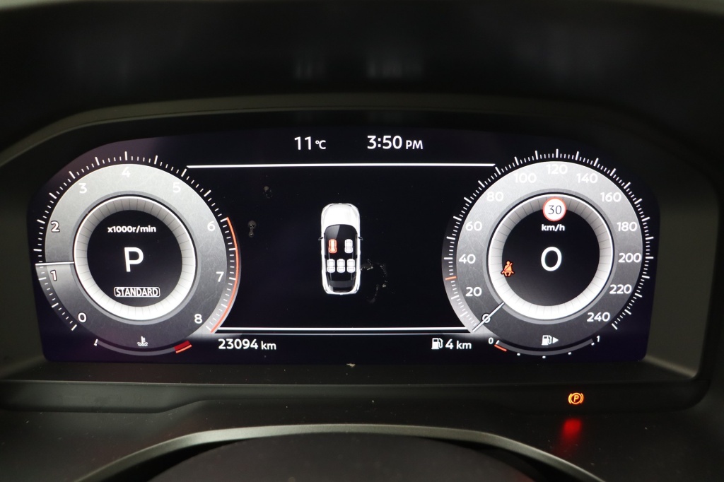 NISSAN Qashqai N-Connecta Winter Comfort + PANO + 2 Tone 1.3 DIG-T MHEV 158 hp Xtronic 2WD - ref: 7-56083 - Photo 18