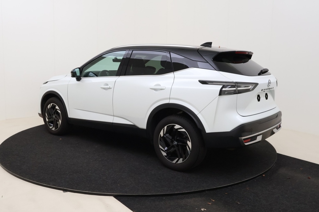 NISSAN Qashqai N-Connecta Winter Comfort + PANO + 2 Tone 1.3 DIG-T MHEV 158 hp Xtronic 2WD - ref: 7-56083 - Photo 8