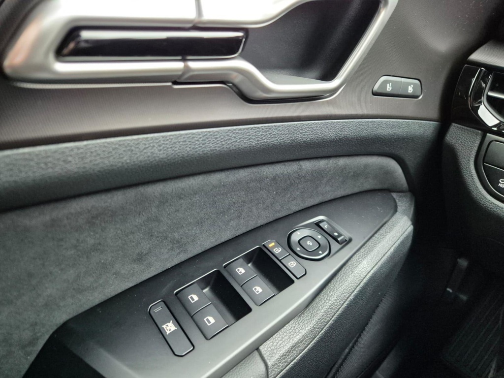 KIA Sportage 1.6 Gasoline 180hp 4x4 - ref: 7-56266 - Photo 14